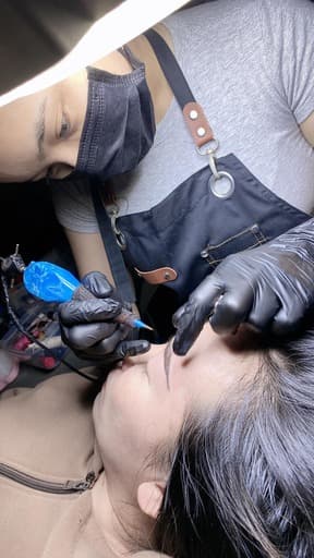 Phun xăm chân mày thẩm mĩ tại helen nails beauty