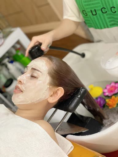 Làm đẹp ở helen nails beauty