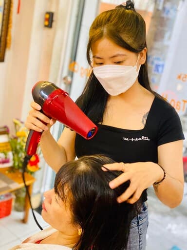 Làm đẹp ở helen nails beauty