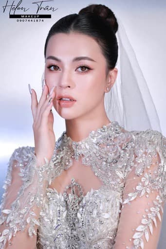 Trang điểm cô dâu tại helen nails beauty
